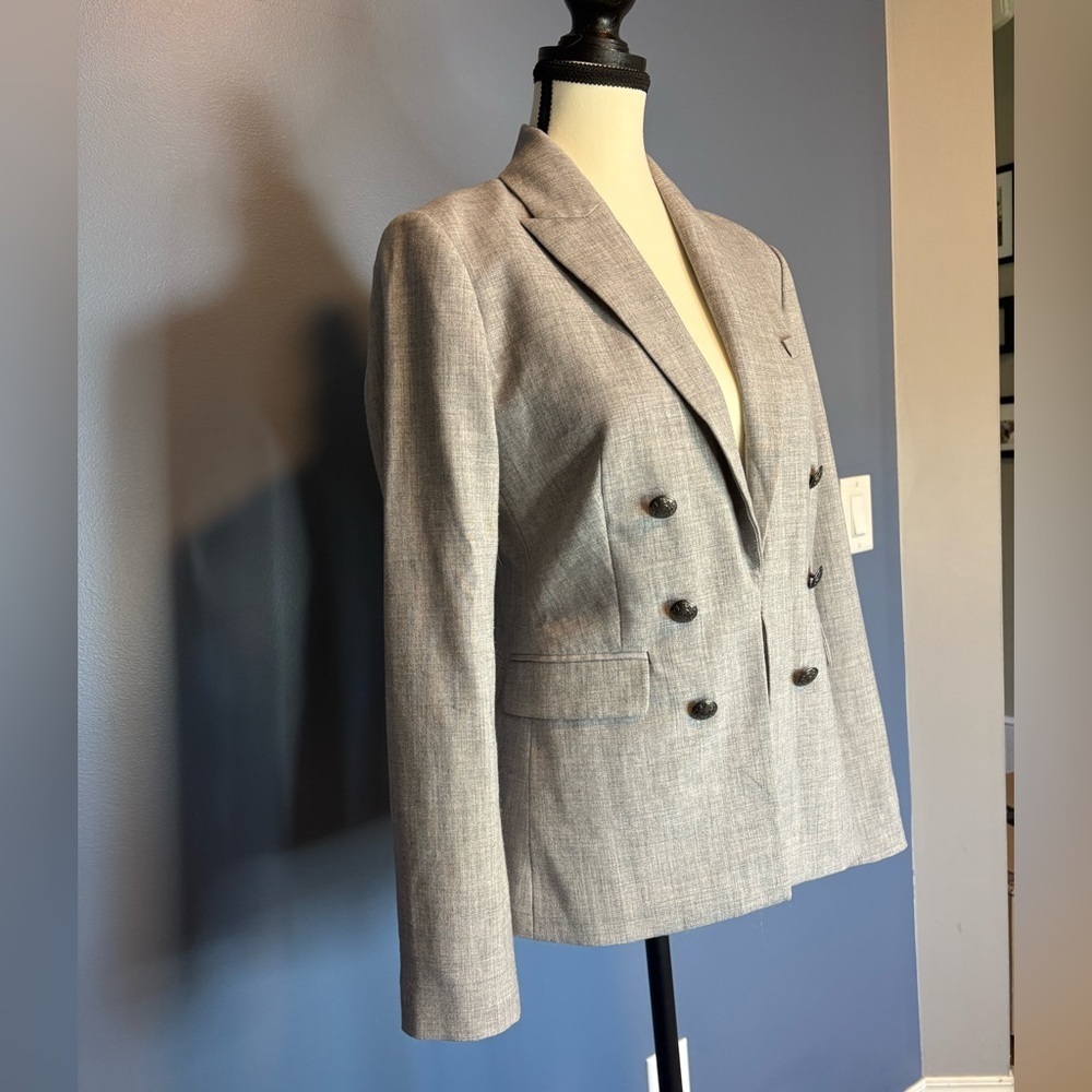Banana Republic Light Gray Double-Breasted Blazer Size 2 - Picture 12 of 12